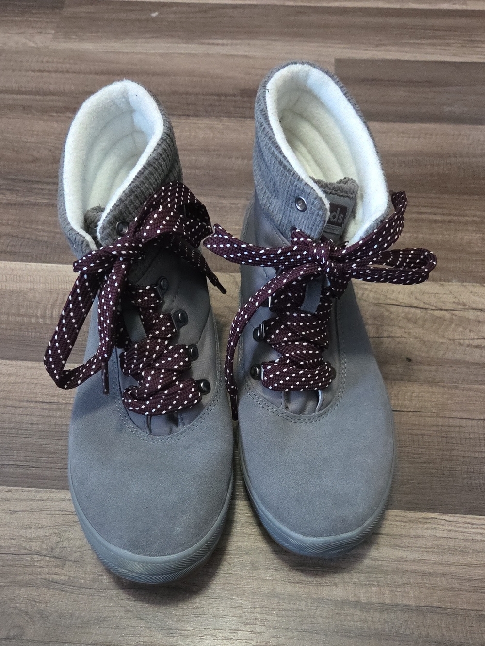 Keds Camp Grey Suede Lace-Up Ankle Boots with Maroon Dotted Laces Size 9